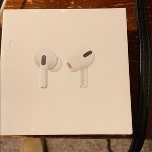 AirPods Pro